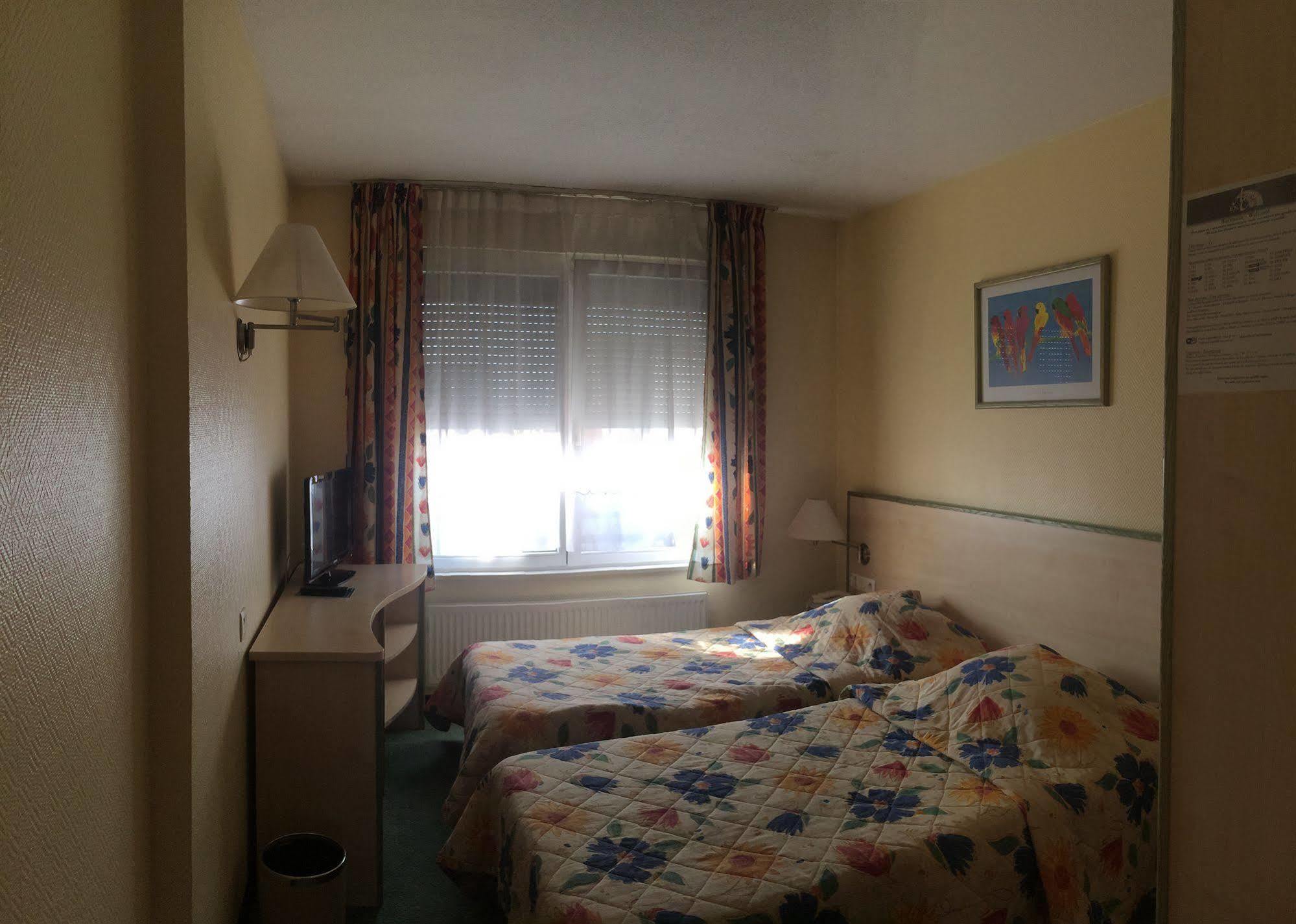 Hotel Arc En Ciel Страсбург Экстерьер фото