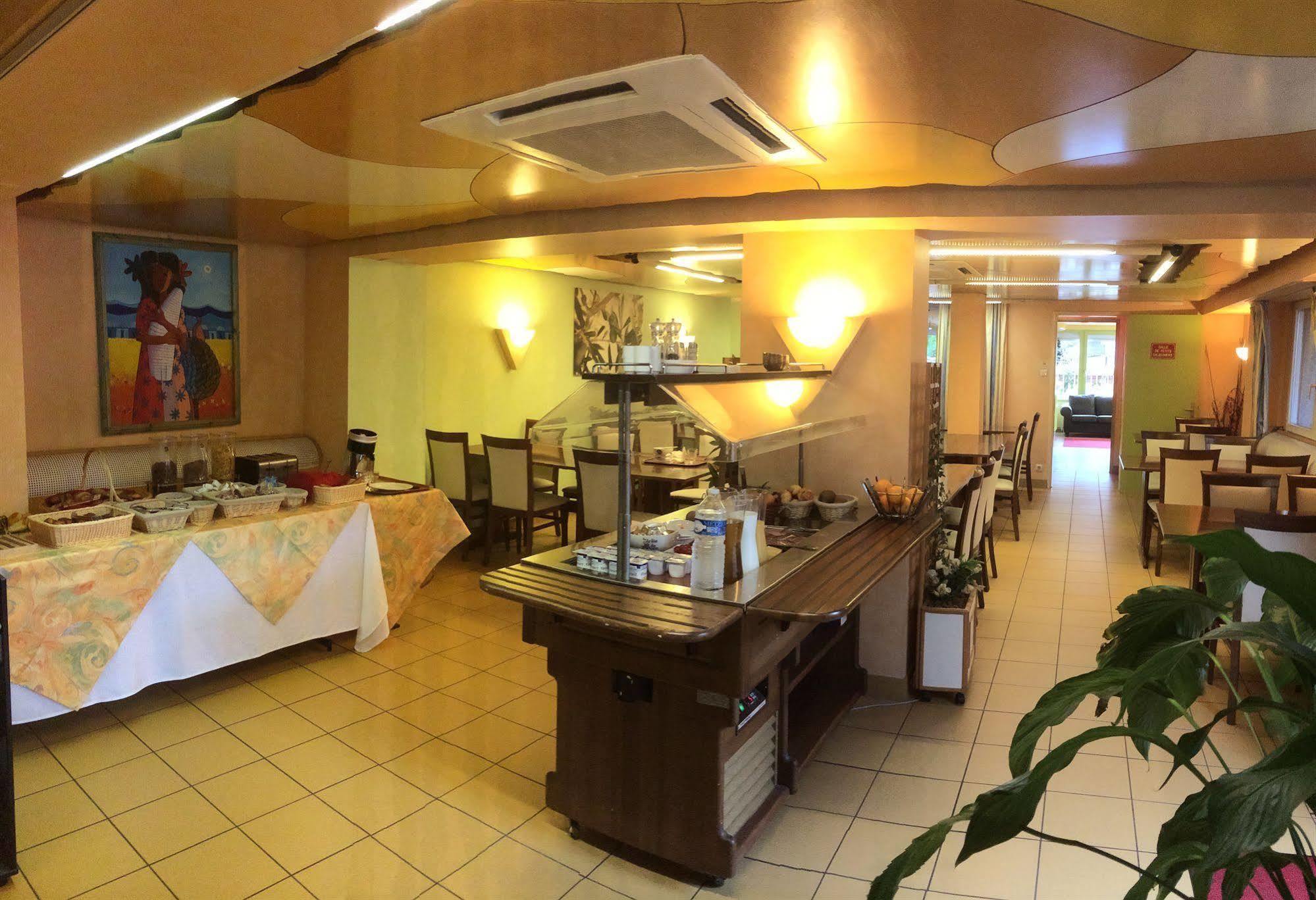 Hotel Arc En Ciel Страсбург Экстерьер фото